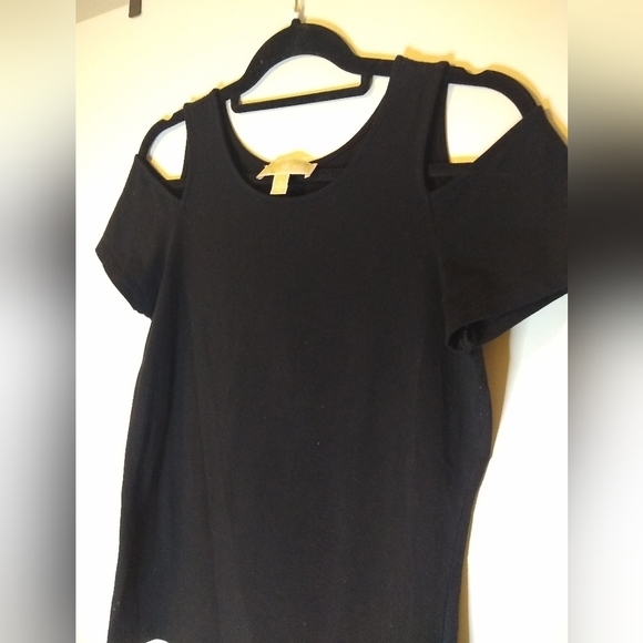 MICHAEL KORS Cold shoulder black short sleeve tee Size Small - Picture 2 of 5